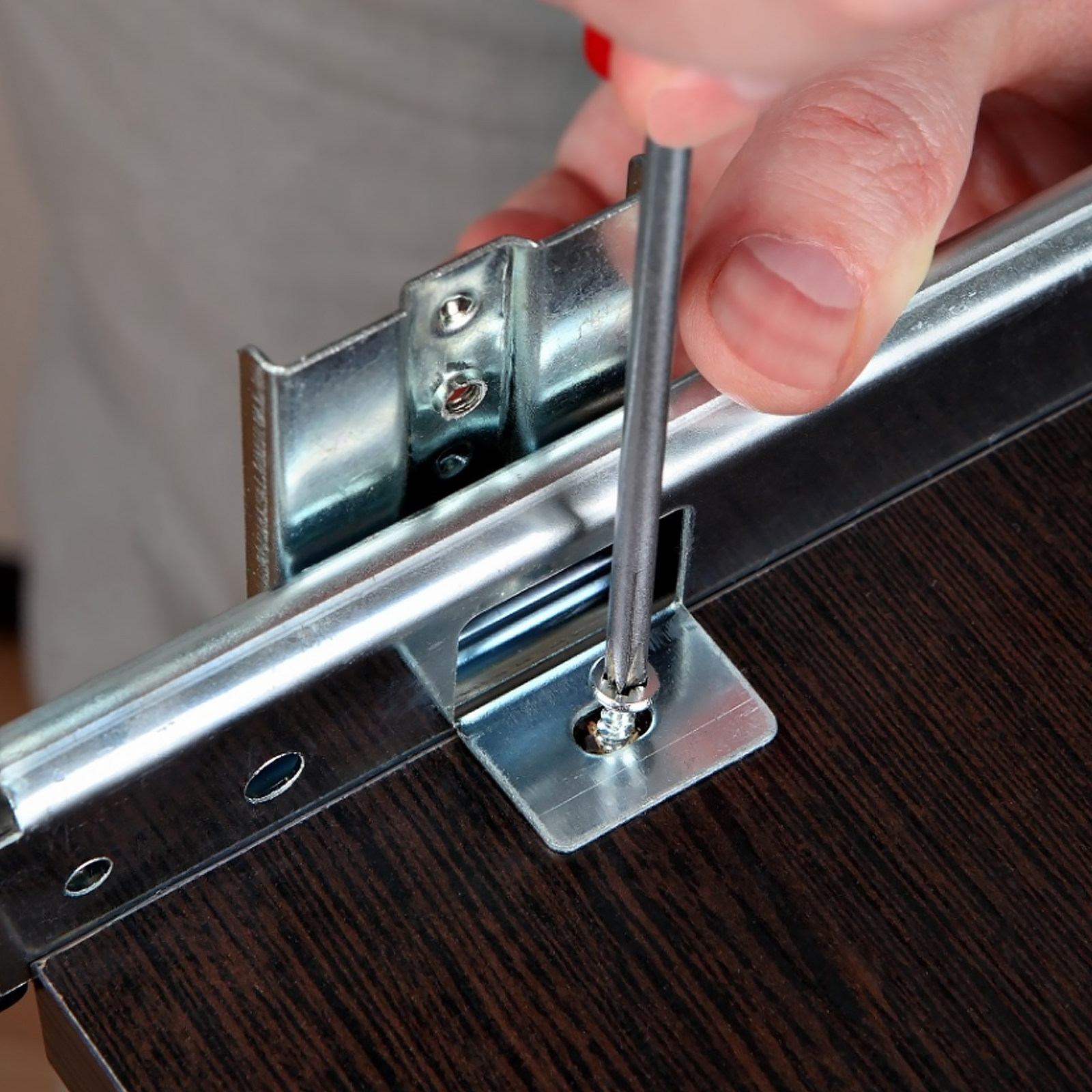 Keyboard Drawer Under - รางเลื่อนคีย์บอร์ดเกรดมืออาชีพ 1 คู่ พร้อมโครงสร้างเหล็กแข็งแรงทนทานและการทำงานที่เงียบและราบรื่นสำหรับติดตั้งใต้โต๊ะ